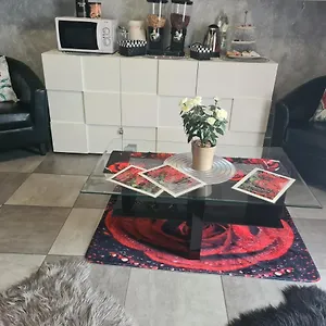  Apartment Petalo Rosso Italien